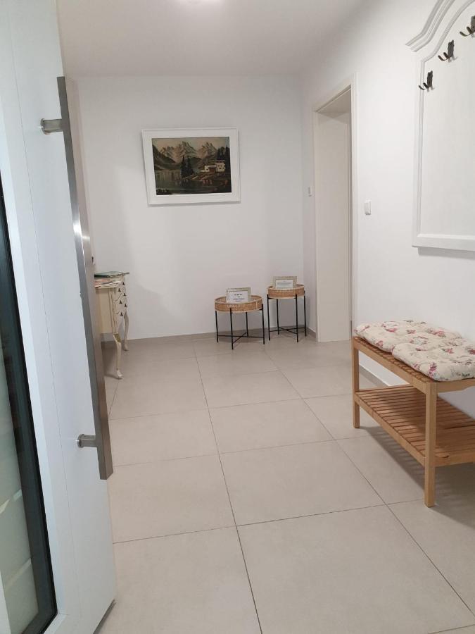 Schöne Wohnung über Wissen Exterior foto